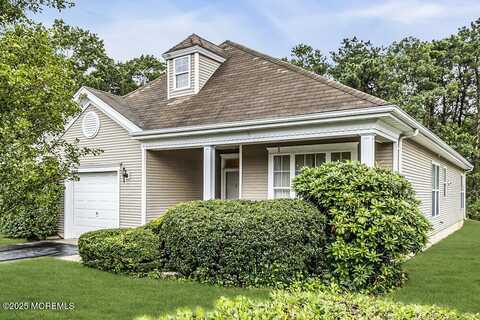 123 Golden Seasons Drive, Lakewood, NJ 08701