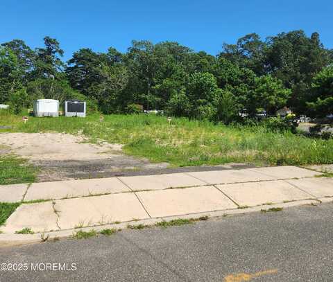 71 Homestead Road, Toms River, NJ 08753