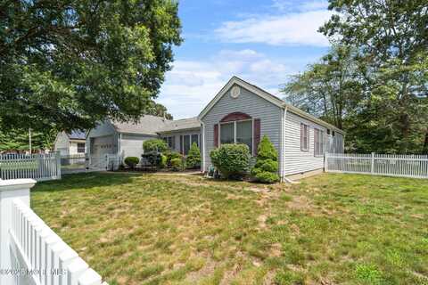 101 Foxwood Lane, Forked River, NJ 08731