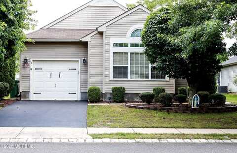 18 Florian Court, Manchester, NJ 08759