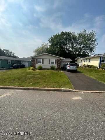 40 Patmore Road, Brick, NJ 08724