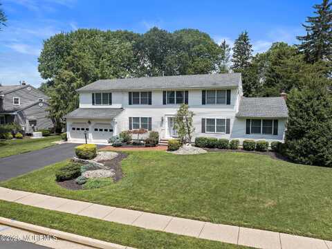 18 Mulberry Lane, Edison, NJ 08820