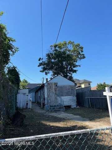 181 Center Avenue, Keansburg, NJ 07734