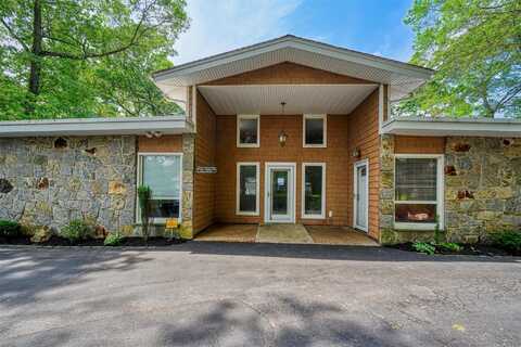 10 Hunter Avenue, Miller Place, NY 11764