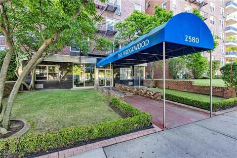 2580 Ocean Parkway, Brooklyn, NY 11235