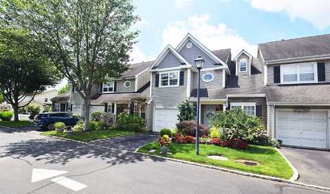 16 Scarborough Drive, Smithtown, NY 11787