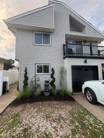 515 W Hudson Street, Long Beach, NY 11561
