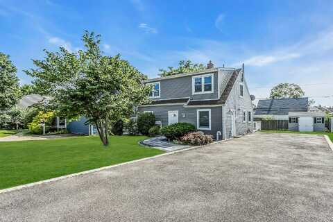 444 Gardiners Avenue, Levittown, NY 11756