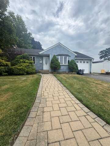 344 N Hickory Street, Massapequa, NY 11758