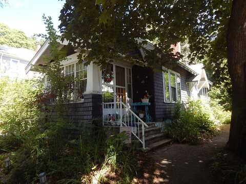 65 Lincoln Street, Augusta, ME 04330