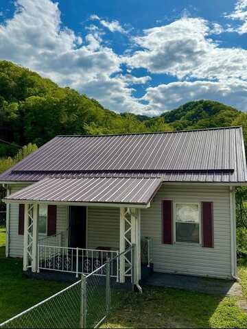 54 New Camp Hill Rd., WELCH, WV 24801