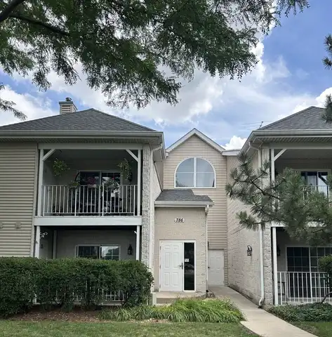 786 N Gary Avenue, Carol Stream, IL 60188