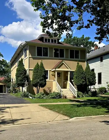 8518 Rockefeller Avenue, Brookfield, IL 60513