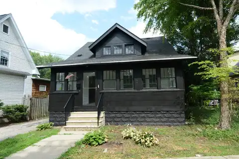 724 S 5th Street, Saint Charles, IL 60174