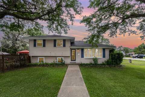 4001 N Lincoln Street, Westmont, IL 60559