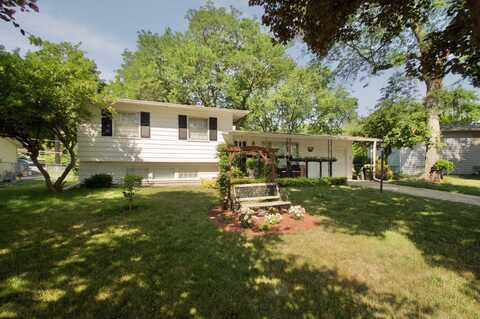 15 Crescent Court, Montgomery, IL 60538