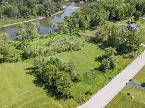 5 Belle Rive Drive, Millington, IL 60537