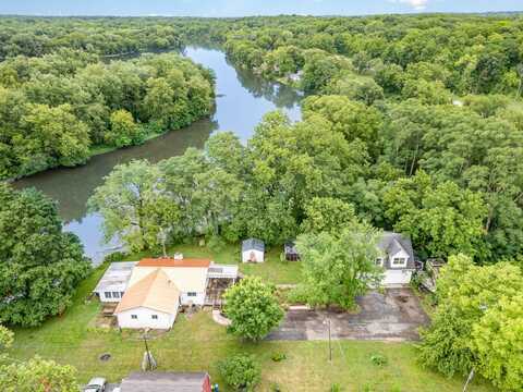 8901 Van Emmon Road, Yorkville, IL 60560