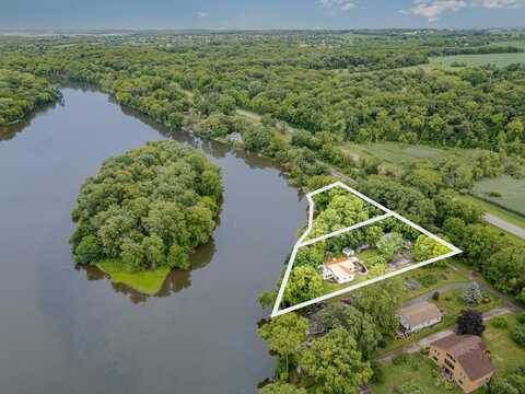 8901 Van Emmon Road, Yorkville, IL 60560
