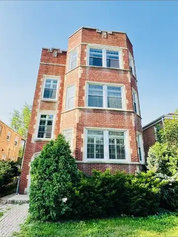 4935 Louise Street, Skokie, IL 60077
