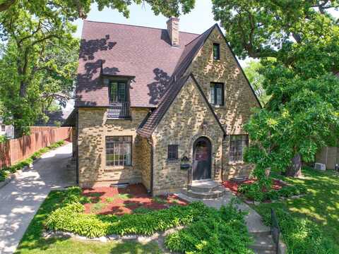 41 Hamilton Avenue, Elgin, IL 60123