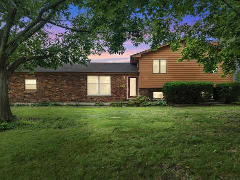 640 Fairway Lane, Sycamore, IL 60178