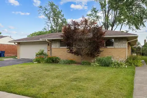 301 Lance Drive, Des Plaines, IL 60016