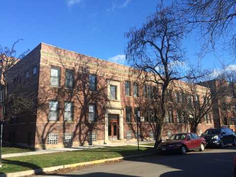 1314 W Waveland Avenue, Chicago, IL 60613