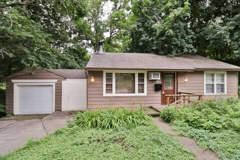 653 Eastview Street, Elgin, IL 60120