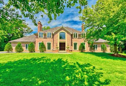 560 Jacqulyn Lane, Lake Forest, IL 60045