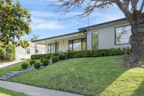 7221 Arizona Ave, Los Angeles, CA 90045