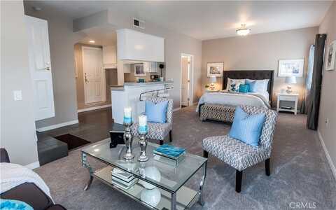 328 Rosecrans Avenue, Manhattan Beach, CA 90266