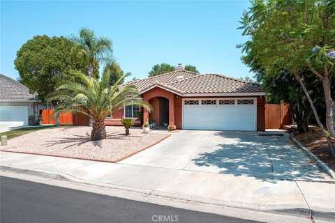 32730 Royal Oak Lane, Lake Elsinore, CA 92530