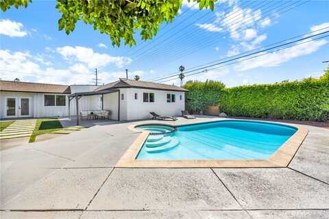 14259 Hatteras Street, Van Nuys, CA 91401