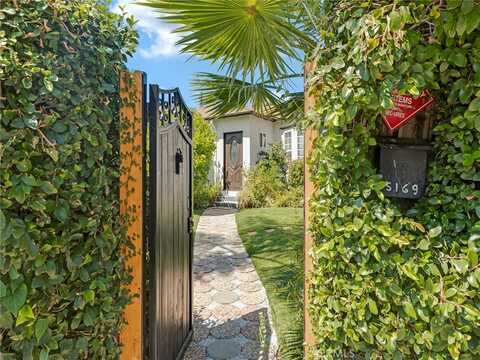 5169 Hesperia Avenue, Encino, CA 91316