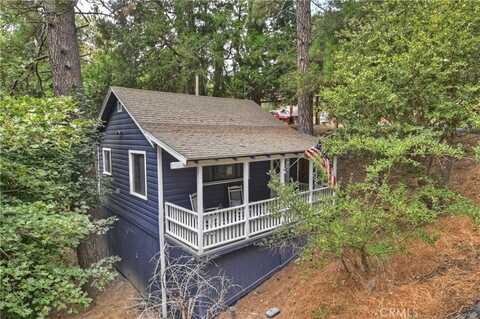 23677 Hillside Dr, Crestline, CA 92325