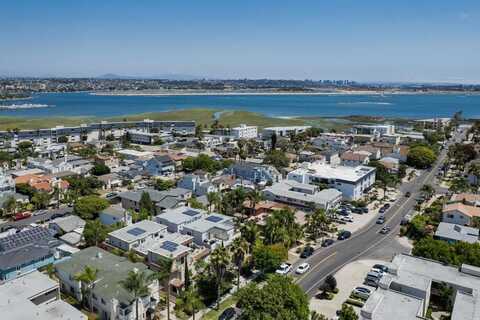 4057 Lamont Street, San Diego, CA 92109