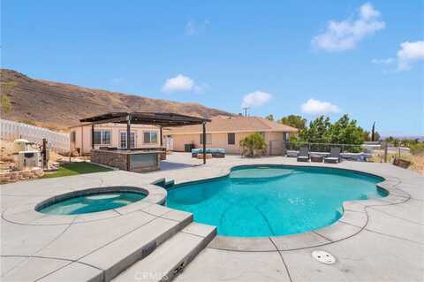 22752 Roundup Way, Apple Valley, CA 92308