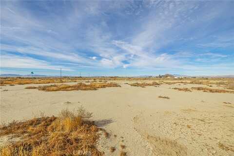97 Ave Vic Ste, Lancaster, CA 93545