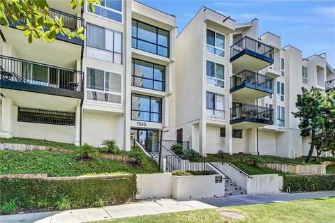 1340 S Beverly Glen Boulevard, Los Angeles, CA 90024