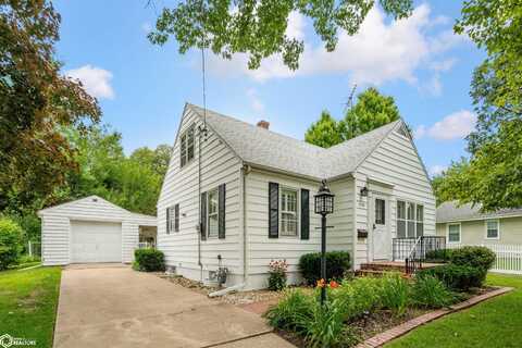 2720 Sunnyside Avenue, Burlington, IA 52601
