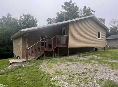 1261 Holiday Lane, Brooklyn, IA 52211
