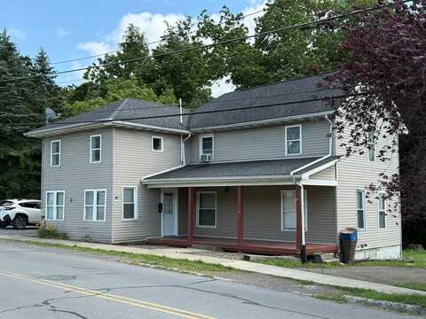 38 Charleston St Apt 1, Wellsboro, PA 16901
