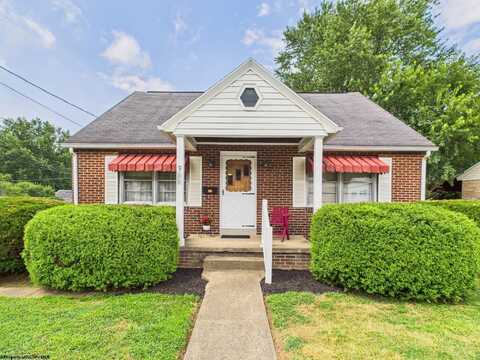 926 East Avenue, Shinnston, WV 26431