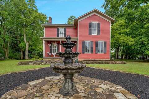 725 N Main Street, Poland, OH 44514