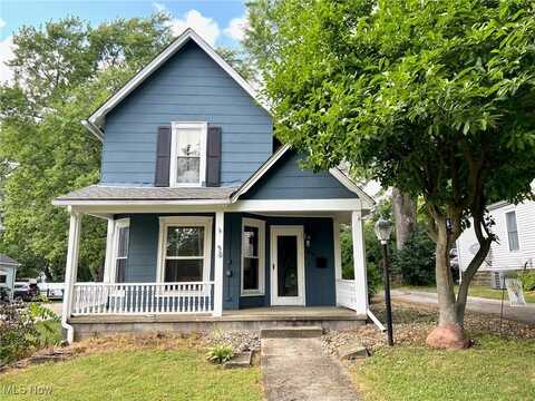 208 Water Street, Chardon, OH 44024