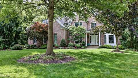 2638 Deer Ridge Run, Cuyahoga Falls, OH 44223