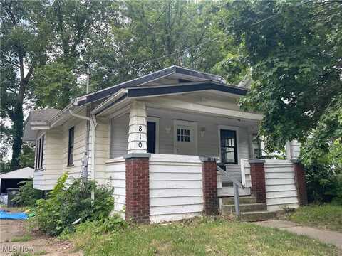 810 Fess Avenue, Akron, OH 44307