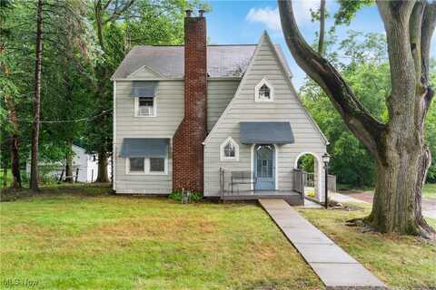 9656 Brown Avenue NW, North Canton, OH 44685
