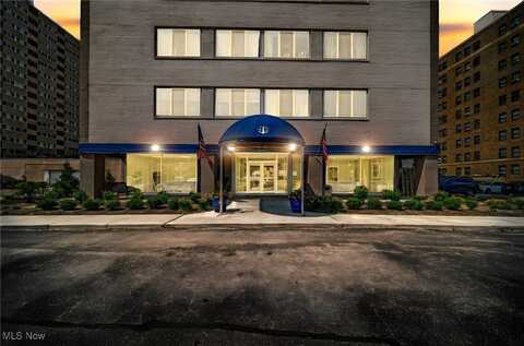 12520 Edgewater Drive unit: 210, Lakewood, OH 44107